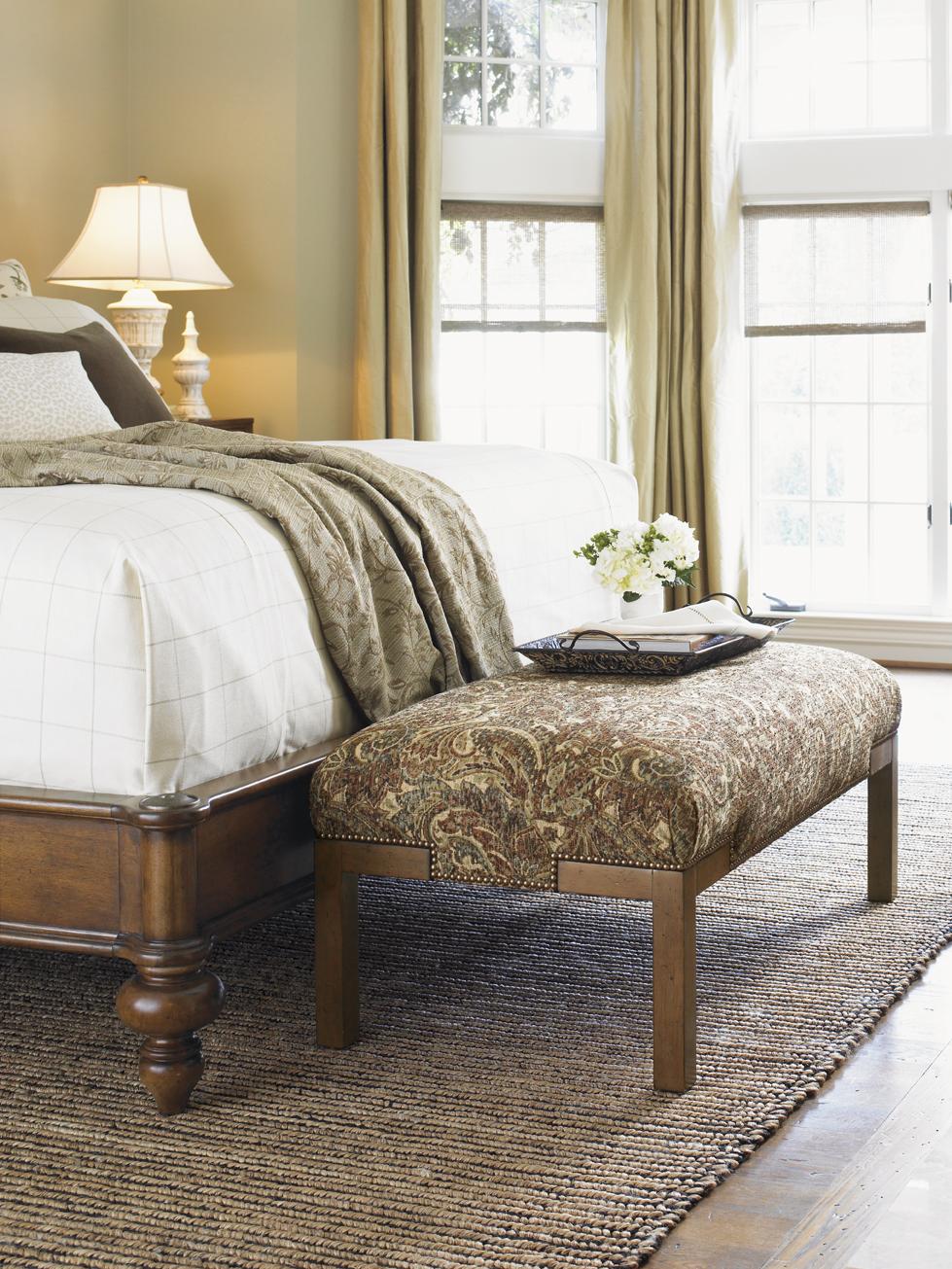 Lexington Lexington Upholstery 797944 Norfolk Cocktail Ottoman with